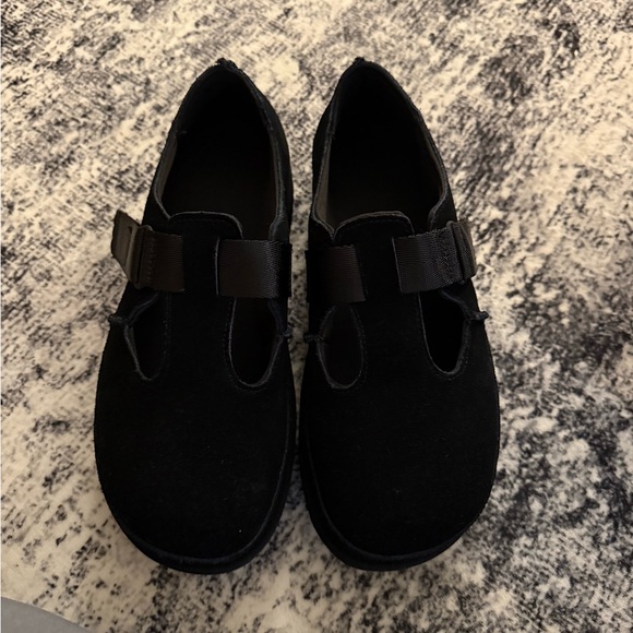 UGG Shoes - UGG Black Flats with Bow Detail